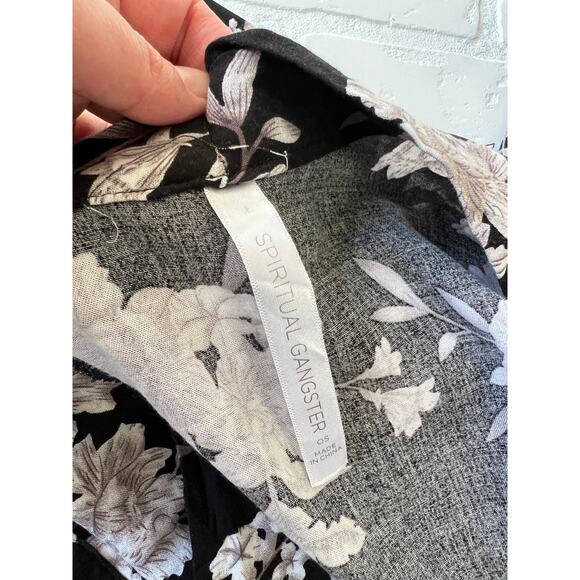 Spiritual Gangster Black Floral Kimono Swim Suit Lightweight Coverup -sz OS - Picture 5 of 6